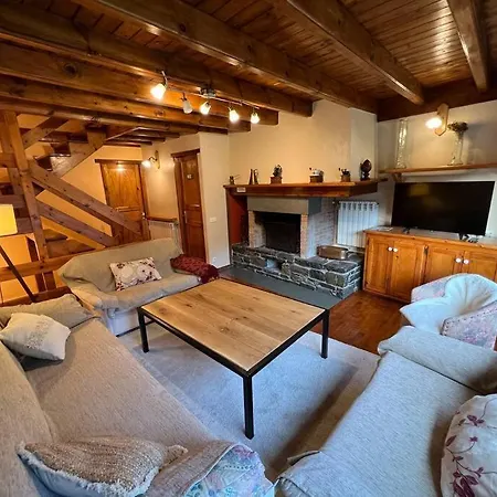 Casa Con Jardin En By Casas Aranesas J Antes