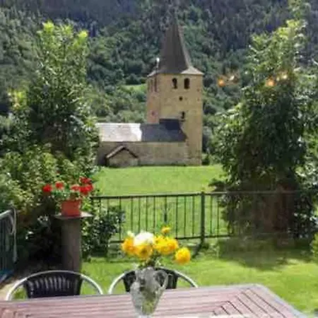 Casa Con Jardin En By Casas Aranesas J Antes Dom wakacyjny